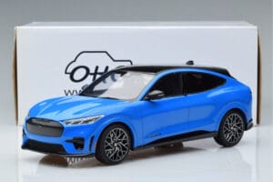 Ford Mustang Mach-E GT Performance Blå Otto 1:18 OT414 Resin — bild 6 av 6