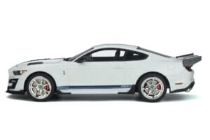 Ford Mustang Shelby GT500 S550 Dragon Snake Vit GT Spirit 1:18 GT306 Resin — bild 3 av 5