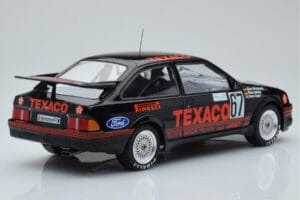 Ford Sierra RS500 Cosworth Texaco #67 K. Ludwig / K. Niedzwiedz / S. Soper 24 Hours of Nurburgring Winner 1987 IXO 1:18 18RMC — bild 2 av 6