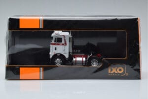 Freightliner COE Vit IXO 1:43 TR128 Metall — bild 6 av 6