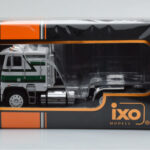 Freightliner FLA Vit Grön IXO 1:43 - image 4 of 4