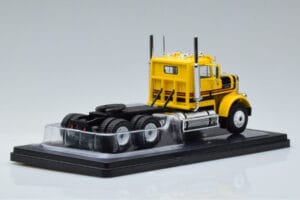 Freightliner FLC120 64T Gul IXO 1:43 TR116 Metall — bild 2 av 6