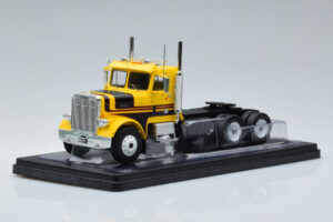 Freightliner FLC120 64T Gul IXO 1:43 TR116
