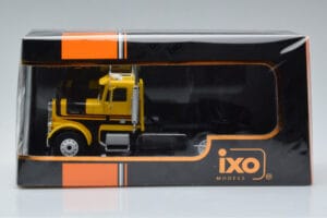 Freightliner FLC120 64T Gul IXO 1:43 TR116 Metall — bild 6 av 6