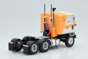 GMC Astro 95 Beige Vit IXO 1:43 TR167 Metall — bild 2 av 5