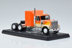 GMC General Orange IXO 1:43 TR129 Metall — bild 4 av 6