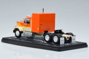 GMC General Orange IXO 1:43 TR129 Metall — bild 5 av 6