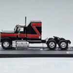 GMC General Röd Svart IXO 1:43 TR102 - image 3 of 6