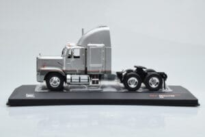 GMC General SBFA Silver IXO 1:43 TR166 Metall — bild 3 av 6