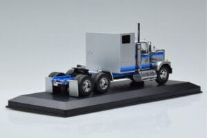 GMC General Silver IXO 1:43 TR079 Metall — bild 2 av 6