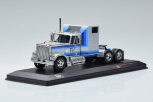 GMC General Silver IXO 1:43 TR079