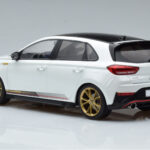 Hyundai i30 N PD Atlas Vit MCG 1:18 - image 5 of 6