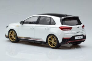 Hyundai i30 N PD Atlas Vit MCG 1:18 MCG18376 Metall — bild 5 av 6