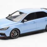 Hyundai i30 N Ljusblå Otto 1:18 OT425