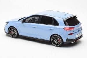 Hyundai i30 N Ljusblå Otto 1:18 OT425 Resin — bild 5 av 6