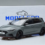 Hyundai i30 N PD Skugggrå MCG 1:18 - image 6 of 6