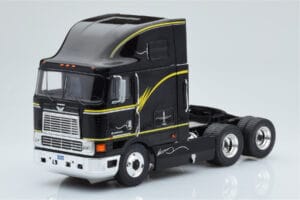 International Eagle Cabover Svart IXO 1:43 TR169