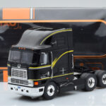 International Eagle Cabover Svart IXO 1:43 - image 5 of 5