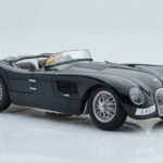 Jaguar C-Type Grön AUTOart 1:18 - image 6 of 8
