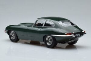 Jaguar E-Type Series 1 British Racing Grön KK-Scale 1:18 KKDC180431 Metall — bild 5 av 6