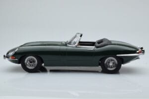 Jaguar E-Type Series 1 Roadster Grön KK-Scale 1:18 KKDC180481 Metall — bild 3 av 6