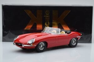 Jaguar E-Type Series 1 Roadster Röd KK-Scale 1:18 KKDC180482 Metall — bild 6 av 6