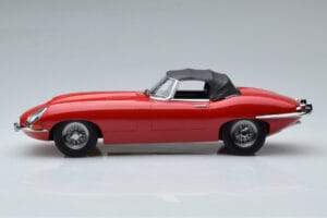 Jaguar E-Type Series 1 Roadster Röd KK-Scale 1:18 KKDC180484 Metall — bild 3 av 6