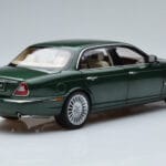 Jaguar XJ6 X350 Racing Grön Almost Real 1:18 - image 3 of 13
