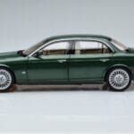 Jaguar XJ6 X350 Racing Grön Almost Real 1:18 - image 5 of 13