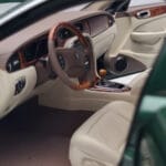 Jaguar XJ6 X350 Racing Grön Almost Real 1:18 - image 8 of 13