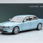 Jaguar XJ6 X350 Seafrost Ljusblå Almost Real 1:18 - image 11 of 11