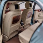 Jaguar XJ6 X350 Seafrost Ljusblå Almost Real 1:18 - image 10 of 11