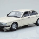 Jaguar XJ6 XJ40 Glacier Vit Almost Real 1:18