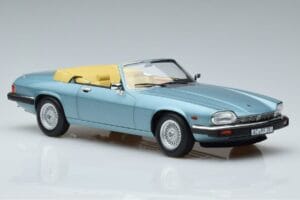 Jaguar XJS V12 Cabriolet Ljusblå Metallic Norev 1:18 182635 Metall — bild 4 av 6