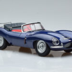 Jaguar XKSS Blå AUTOart 1:18 - image 6 of 9