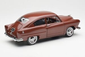 Kaiser Henry J Caribbean Coral Metallic Sun Star 1:18 5101 Metall — bild 3 av 8