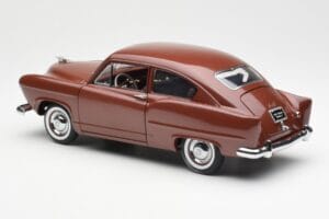 Kaiser Henry J Caribbean Coral Metallic Sun Star 1:18 5101 Metall — bild 7 av 8