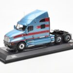 Kenworth T2000 Ljusblå Röd IXO 1:43 TR180 - image 2 of 4
