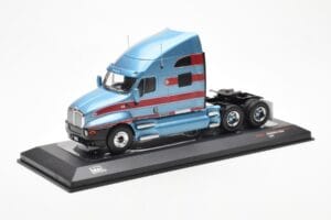 Kenworth T2000 Ljusblå Röd IXO 1:43 TR180 Metall — bild 2 av 4