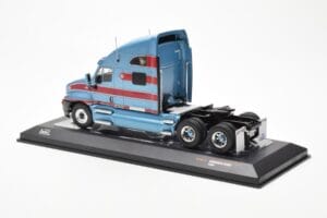 Kenworth T2000 Ljusblå Röd IXO 1:43 TR180 Metall — bild 4 av 4