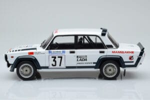 Lada 2105 VFTS #37 H. Ohu Rally Acropolis 1983 IXO 1:18 18RMC145 Metall — bild 3 av 6