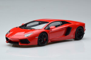 Lamborghini Aventador LP700-4 Andromeda Röd AUTOart 1:18