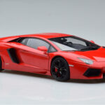 Lamborghini Aventador LP700-4 Andromeda Röd AUTOart 1:18 - image 6 of 10