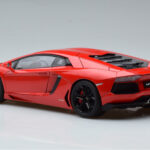 Lamborghini Aventador LP700-4 Andromeda Röd AUTOart 1:18 - image 7 of 10