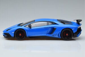 Lamborghini Aventador LP750-4 SV Blå AUTOart 1:18 74559 Komposit — bild 4 av 8