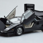 Lamborghini Countach LP5000S Svart AUTOart 1:18 - image 2 of 10