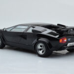 Lamborghini Countach LP5000S Svart AUTOart 1:18 - image 7 of 10