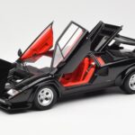 Lamborghini Countach LP 5000 Quattrovalvole Svart Kyosho 1:18 08320BK - image 2 of 8