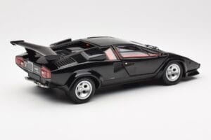 Lamborghini Countach LP 5000 Quattrovalvole Svart Kyosho 1:18 08320BK Metall — bild 3 av 8