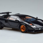 Lamborghini Countach LP500S Walter Wolf Mörkblå Kyosho 1:18 - image 6 of 11